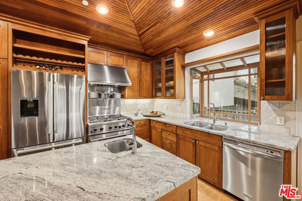 20634 Medley Lane Topanga, CA 90290