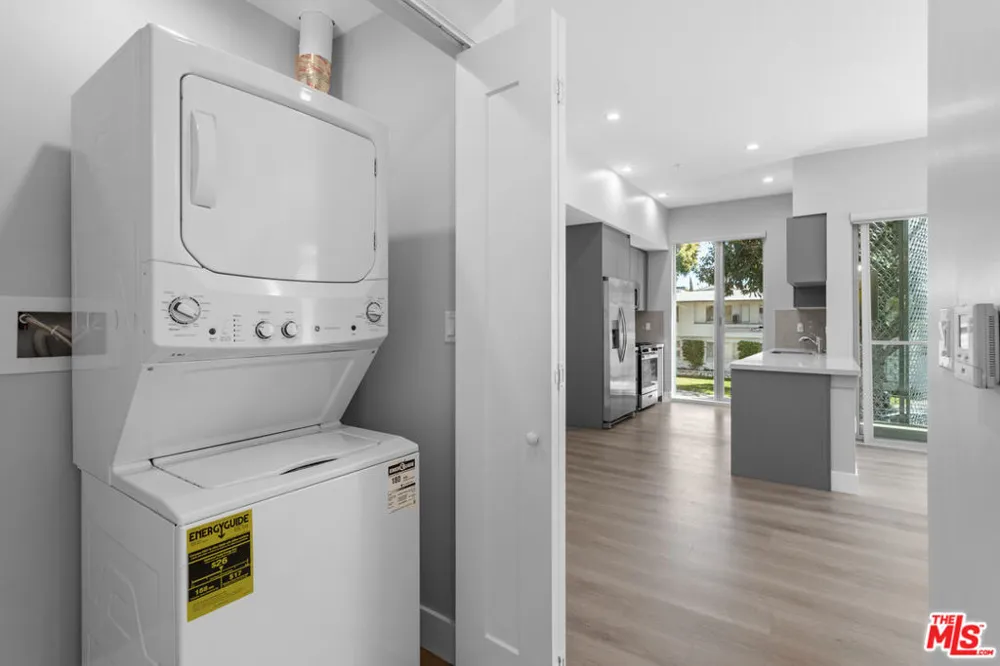 1223 Hayworth Avenue #3 West Hollywood, CA 90046