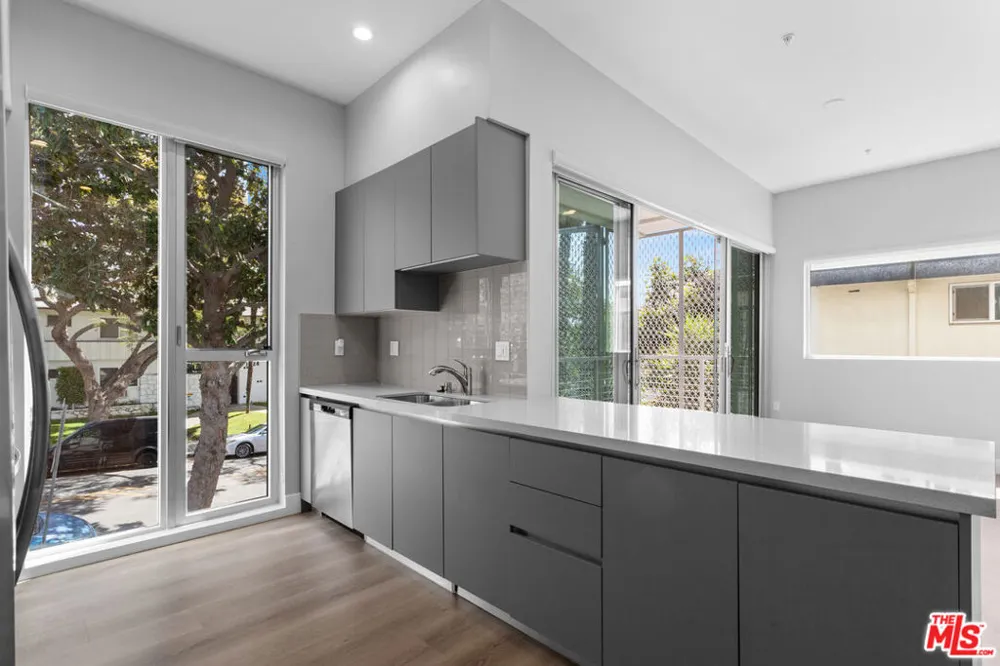 1223 Hayworth Avenue #3 West Hollywood, CA 90046