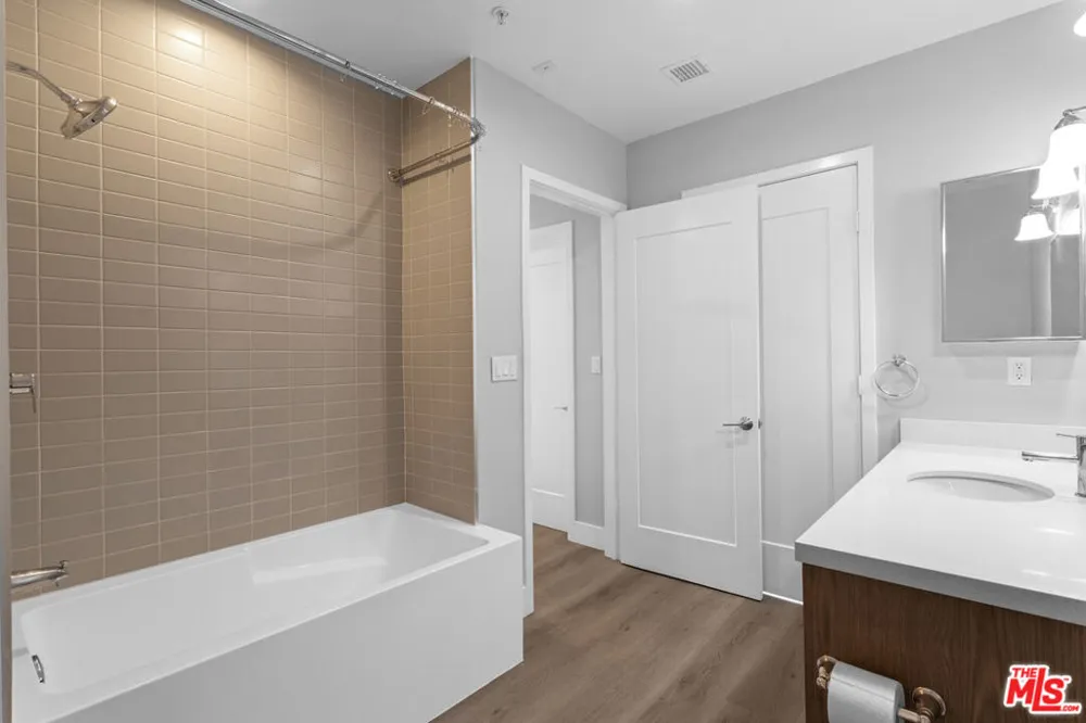 1223 Hayworth Avenue #3 West Hollywood, CA 90046