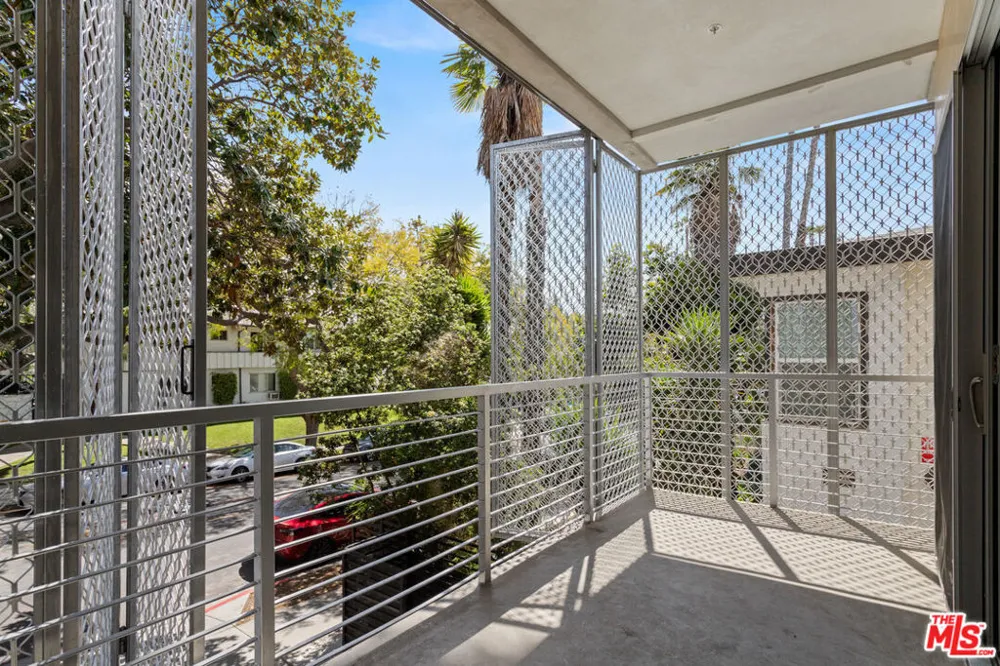 1223 Hayworth Avenue #3 West Hollywood, CA 90046