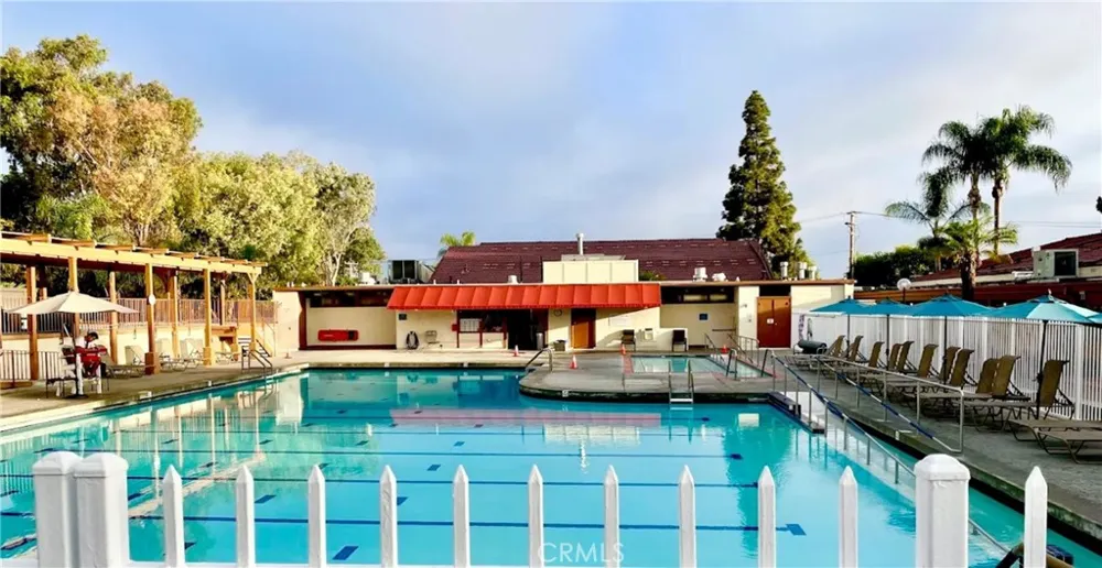 2244 Via Puerta #P Laguna Woods, CA 92637