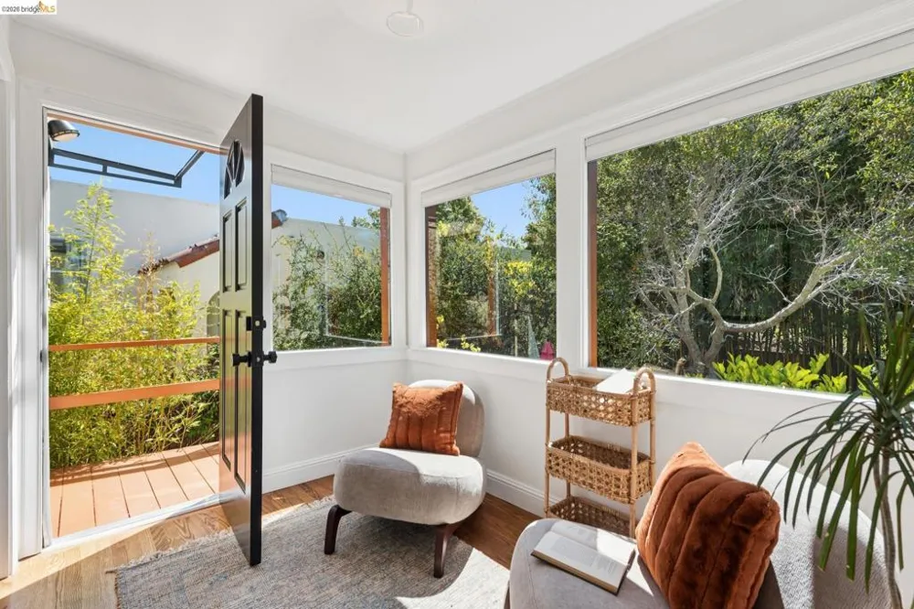 1322 Stannage Ave Berkeley, CA 94702