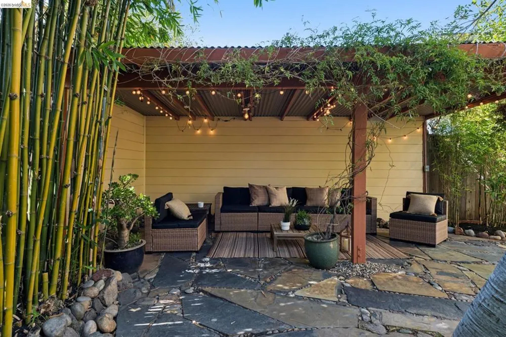 1322 Stannage Ave Berkeley, CA 94702