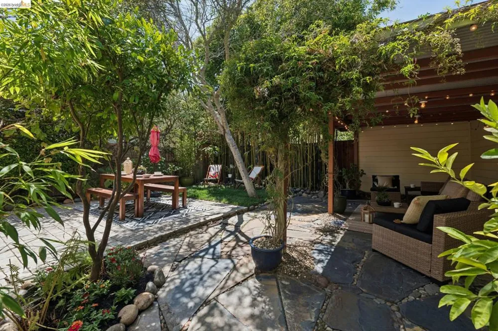 1322 Stannage Ave Berkeley, CA 94702