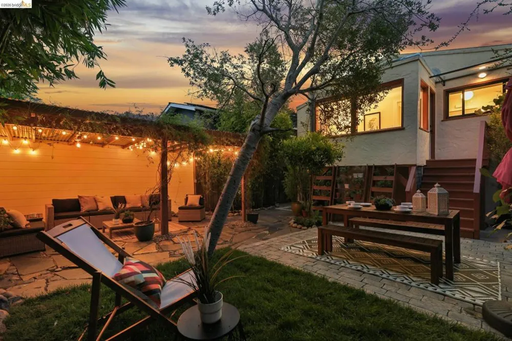 1322 Stannage Ave Berkeley, CA 94702