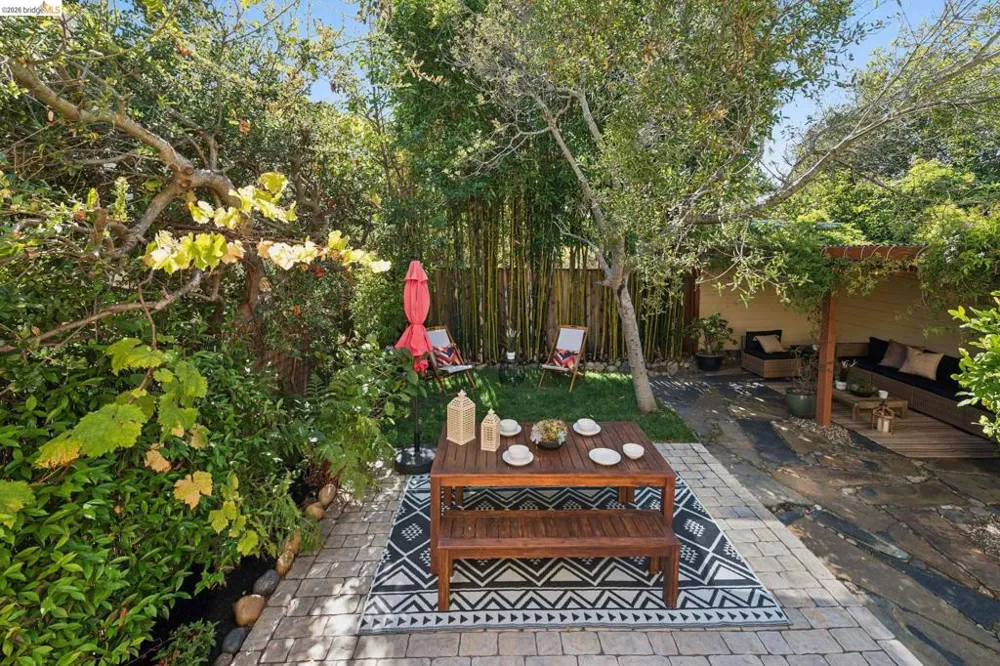 1322 Stannage Ave Berkeley, CA 94702