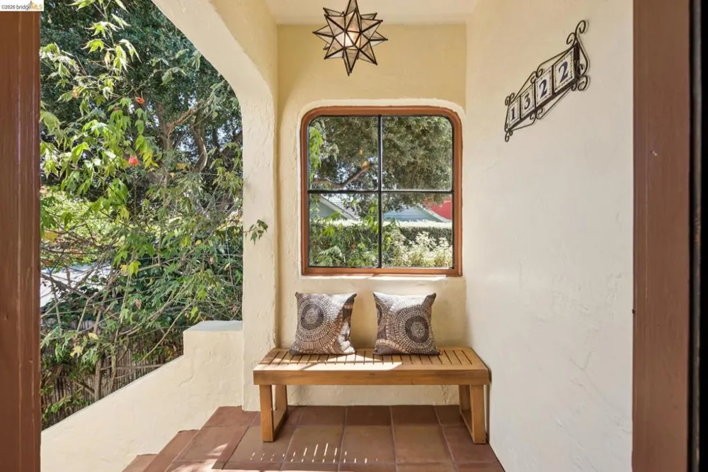 1322 Stannage Ave Berkeley, CA 94702