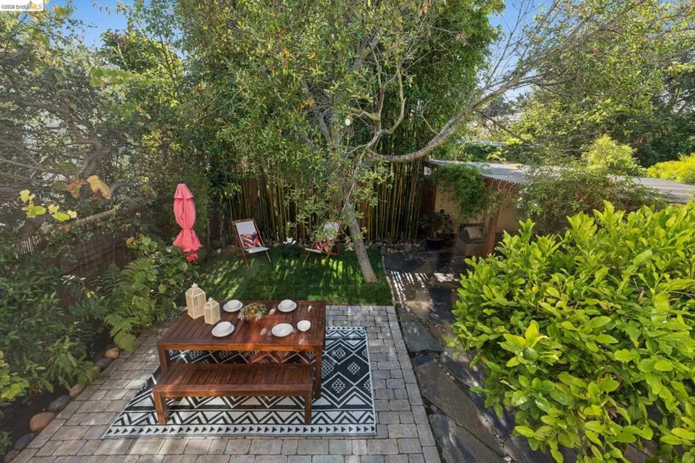 1322 Stannage Ave Berkeley, CA 94702