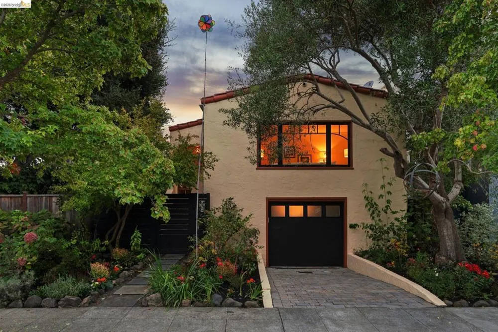 1322 Stannage Ave Berkeley, CA 94702