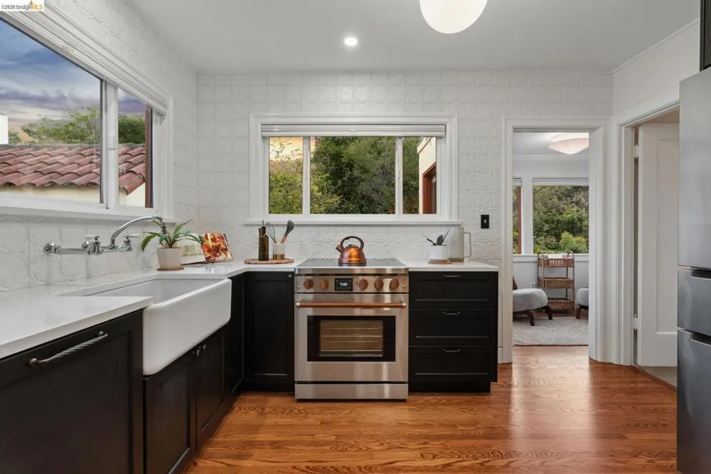 1322 Stannage Ave Berkeley, CA 94702