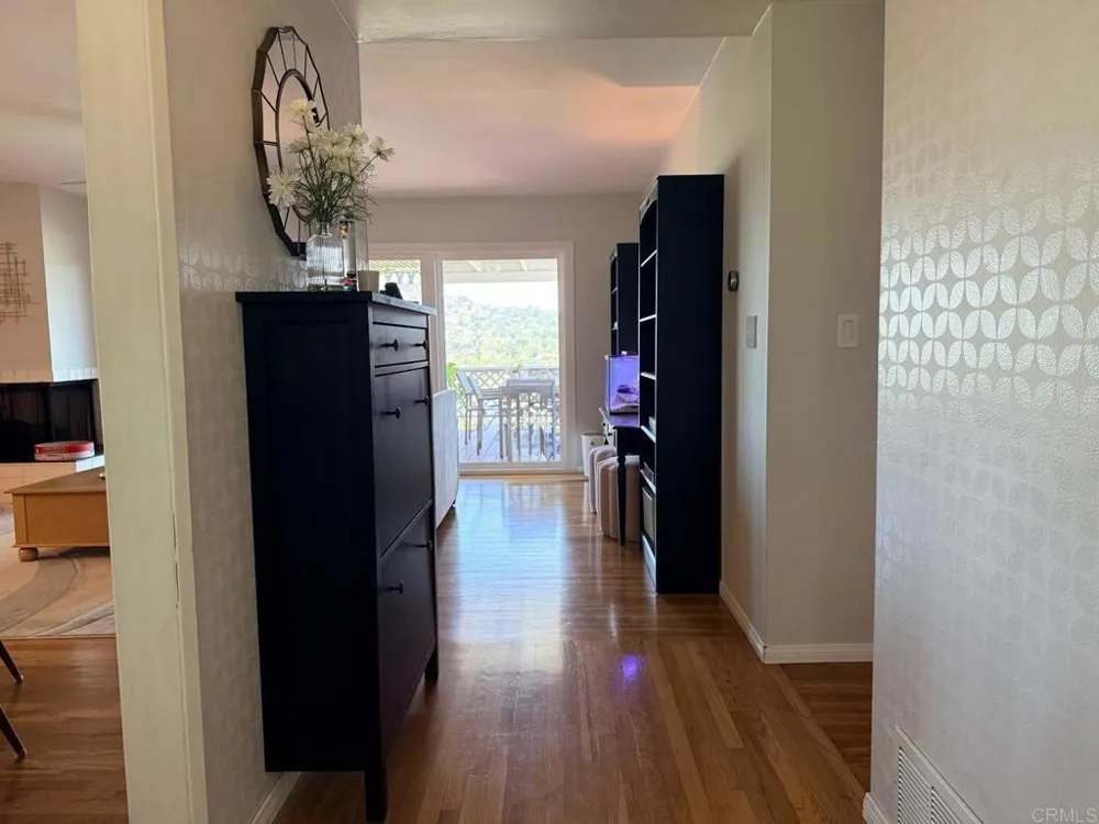 10032 Cristobal Drive Spring Valley, CA 91977