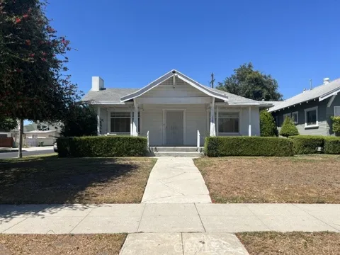 1763 W 42nd