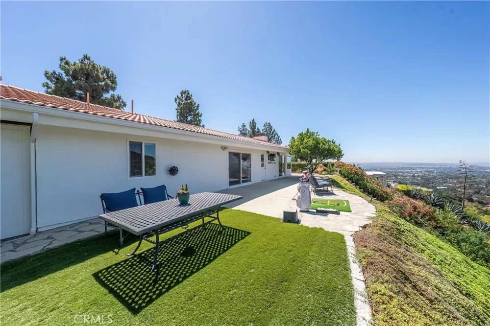 2817 Mountain Avenue Claremont, CA 91711