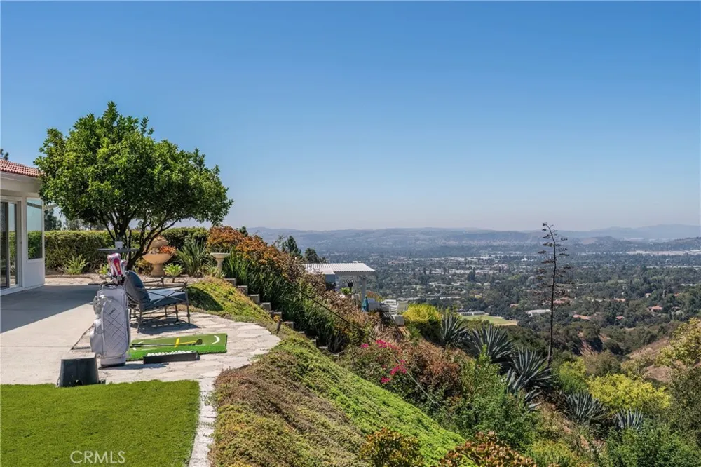 2817 Mountain Avenue Claremont, CA 91711
