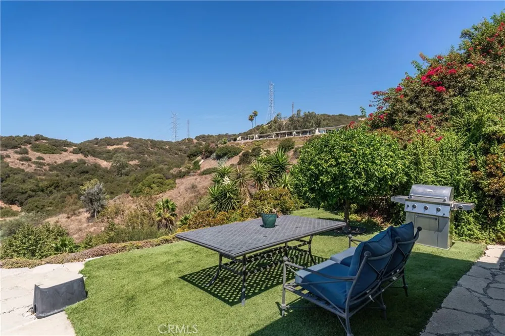 2817 Mountain Avenue Claremont, CA 91711