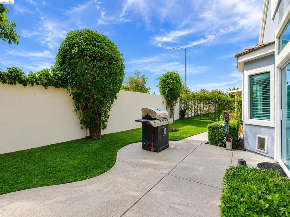 1926 Crispin Drive Brentwood, CA 94513