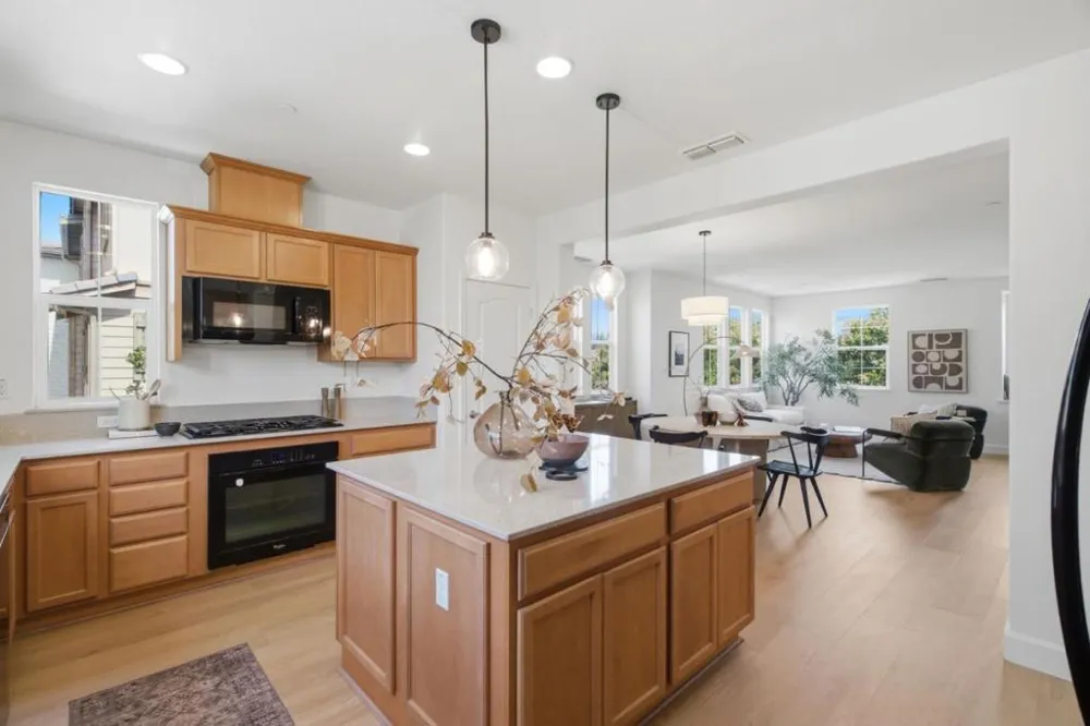 1218 Mesquite Lane Morgan Hill, CA 95037