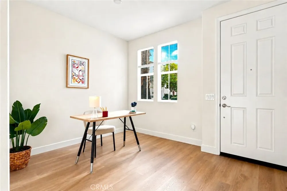 184 Royal Upland, CA 91786