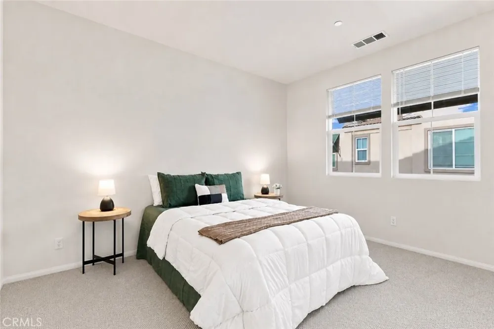 184 Royal Upland, CA 91786