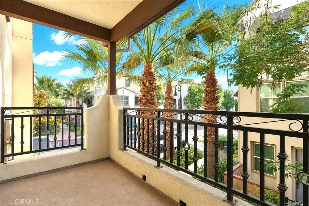 184 Royal Upland, CA 91786