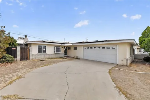 3804 Laverne