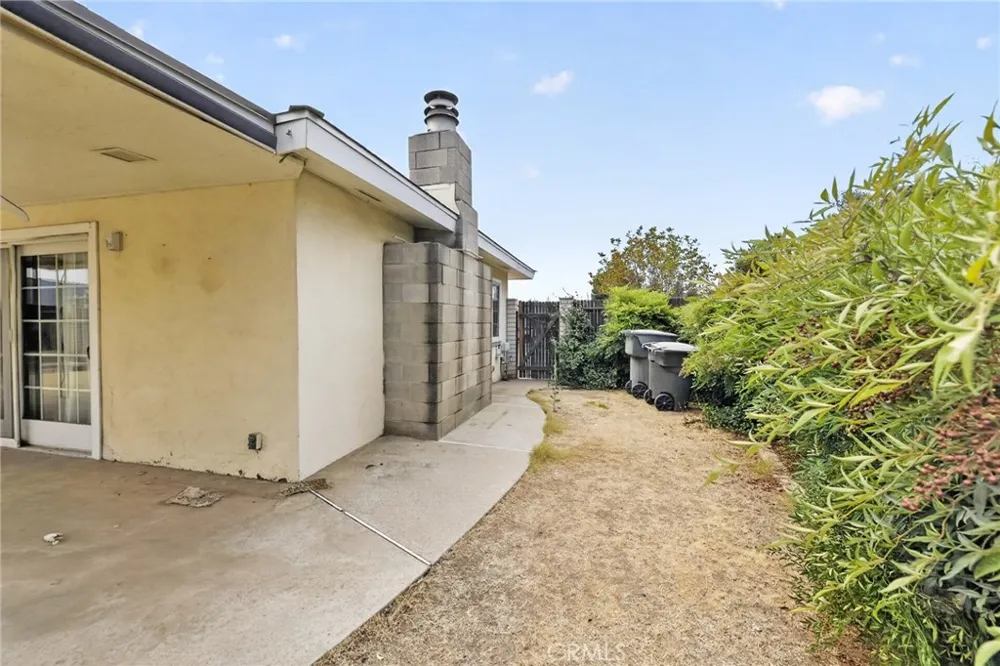 3804 Laverne Bakersfield, CA 93309