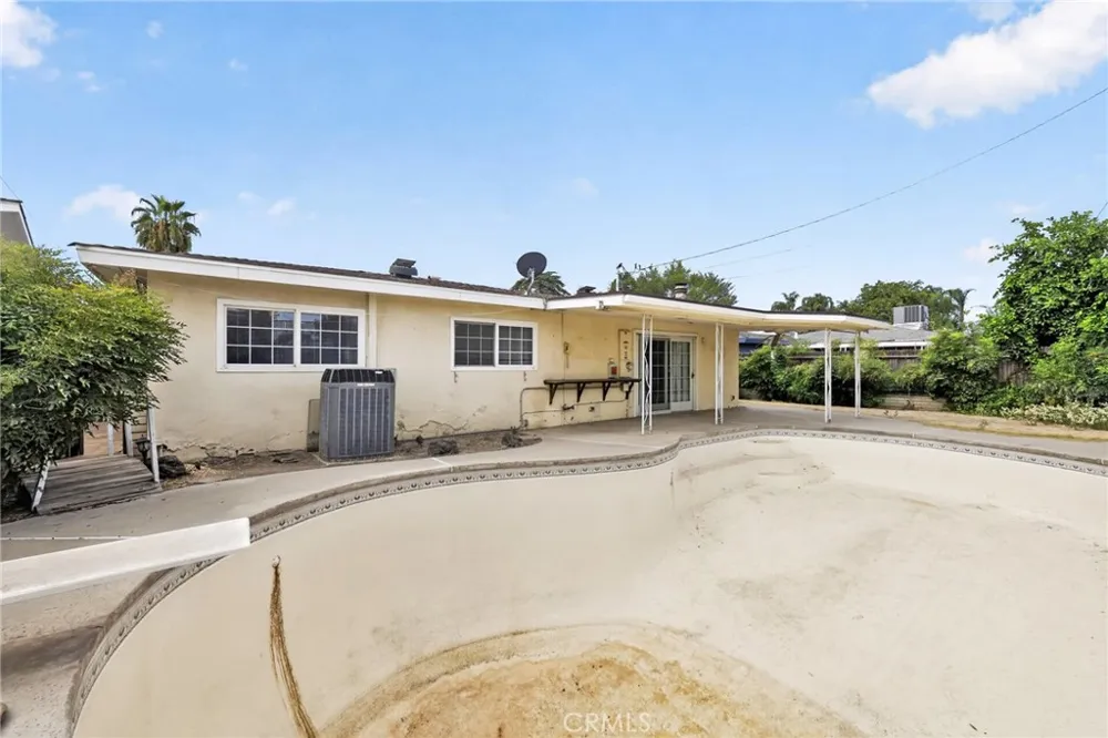 3804 Laverne Bakersfield, CA 93309