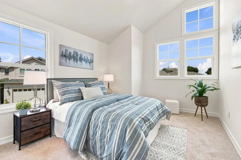 39 Live Oak Drive San Mateo, CA 94403
