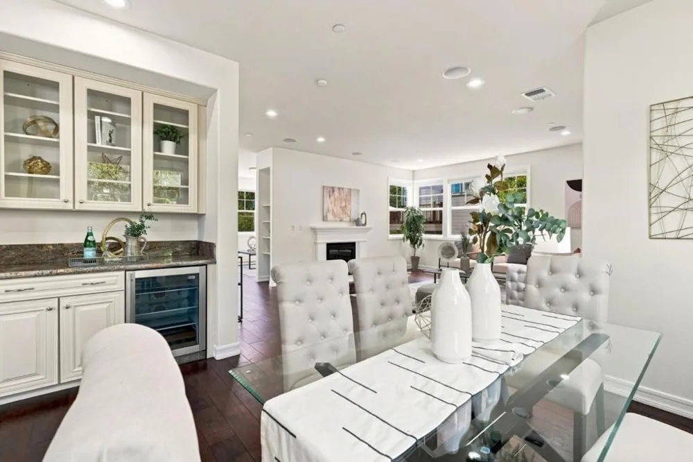 39 Live Oak Drive San Mateo, CA 94403
