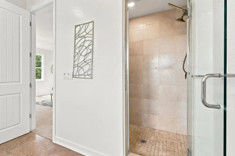 39 Live Oak Drive San Mateo, CA 94403