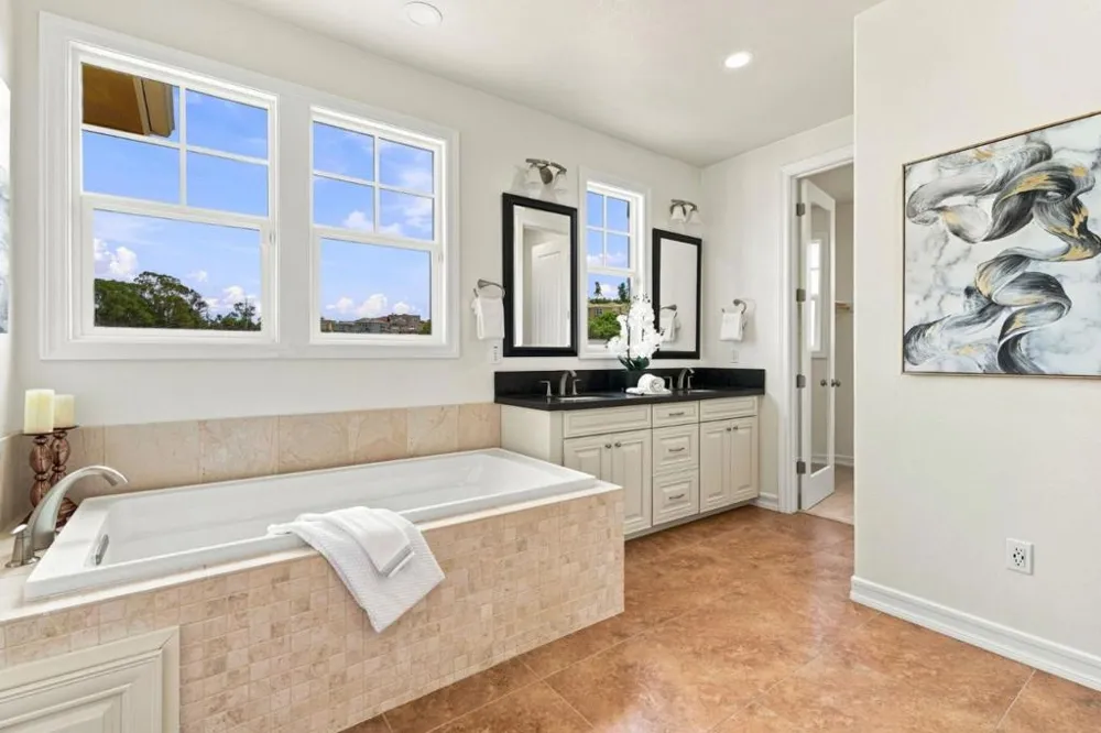 39 Live Oak Drive San Mateo, CA 94403