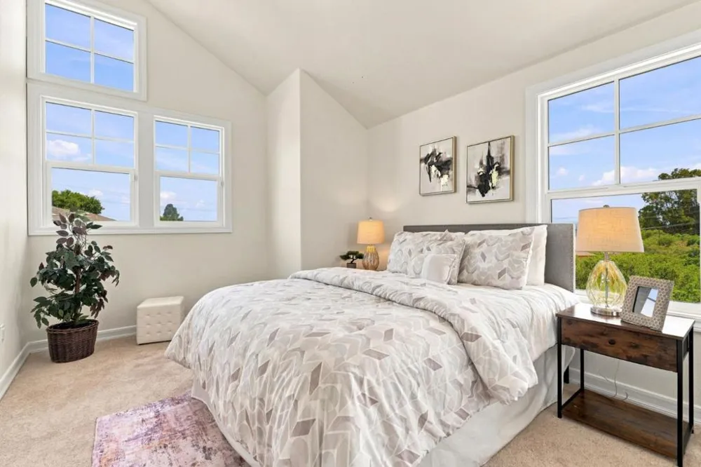 39 Live Oak Drive San Mateo, CA 94403