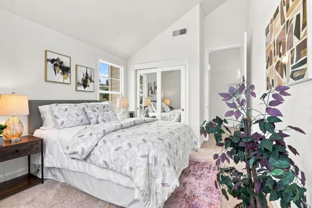 39 Live Oak Drive San Mateo, CA 94403