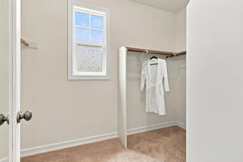 39 Live Oak Drive San Mateo, CA 94403