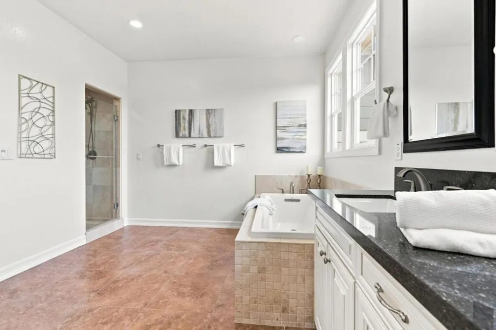 39 Live Oak Drive San Mateo, CA 94403