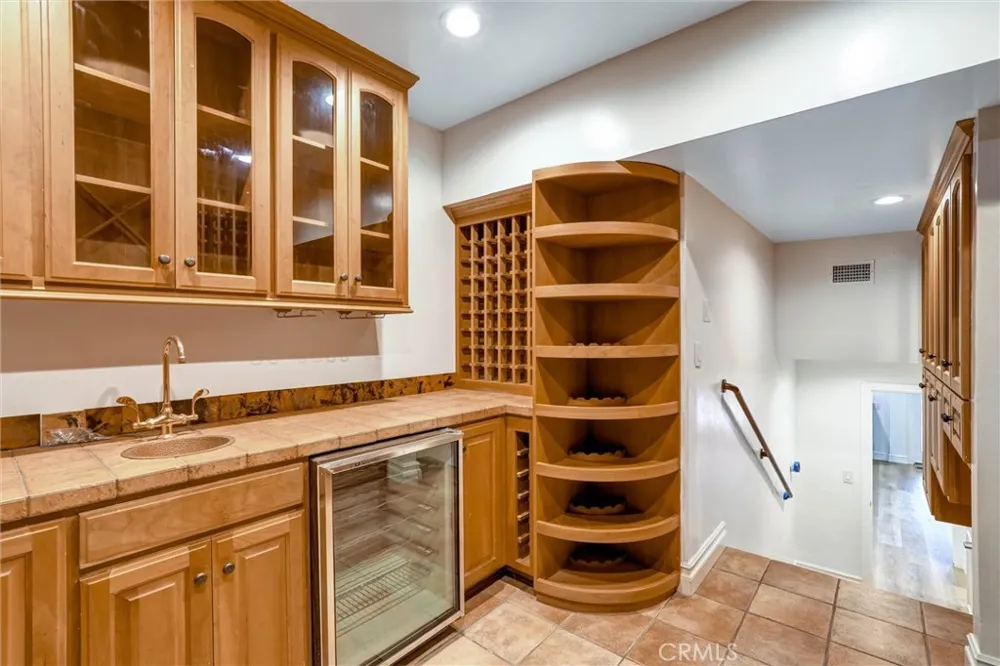 1384 Via Romero Palos Verdes Estates, CA 90274