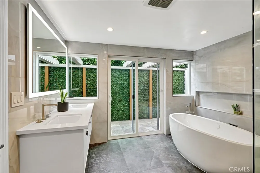 1384 Via Romero Palos Verdes Estates, CA 90274