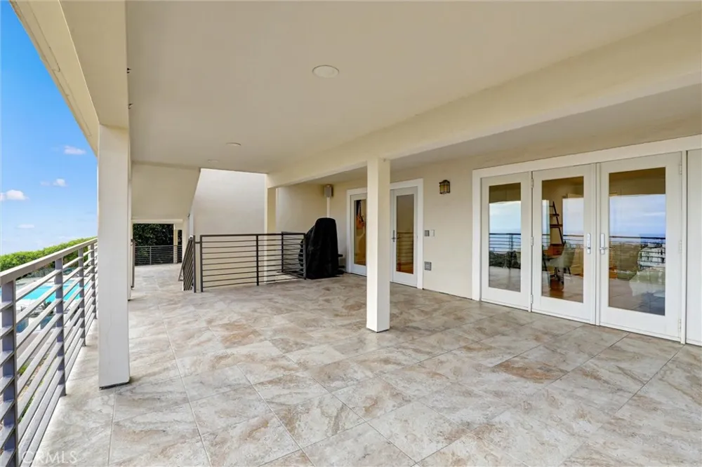 1384 Via Romero Palos Verdes Estates, CA 90274
