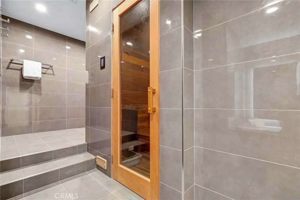1384 Via Romero Palos Verdes Estates, CA 90274