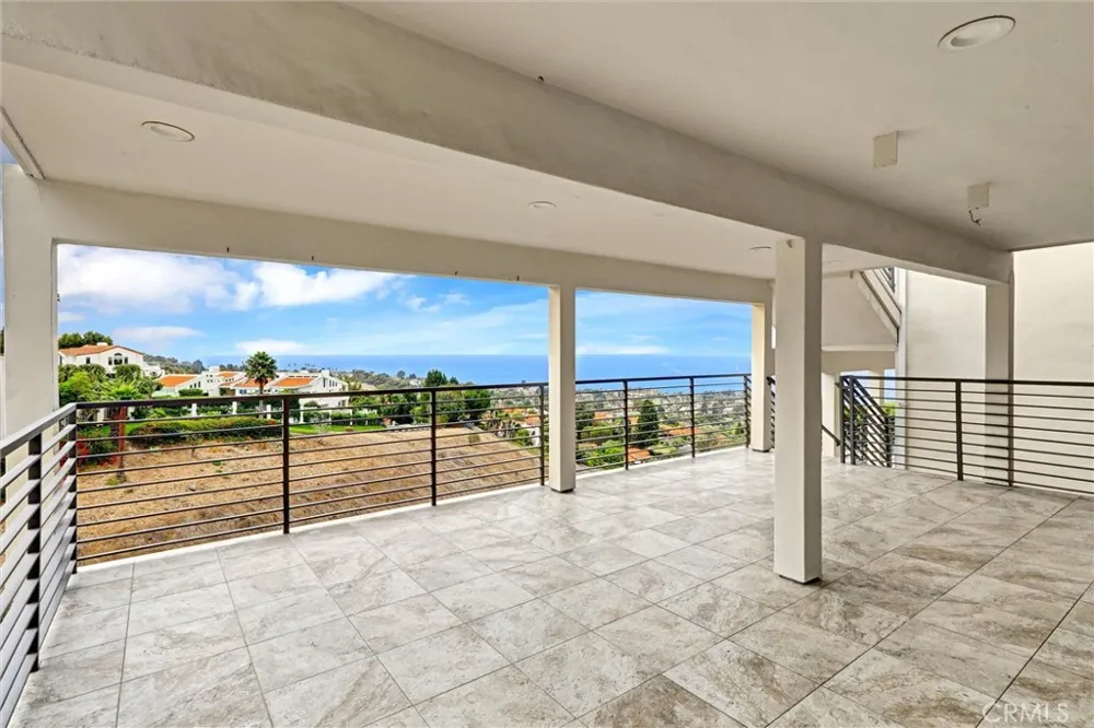 1384 Via Romero Palos Verdes Estates, CA 90274