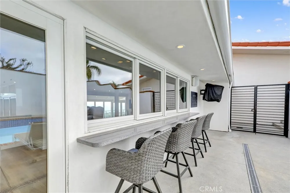 1384 Via Romero Palos Verdes Estates, CA 90274