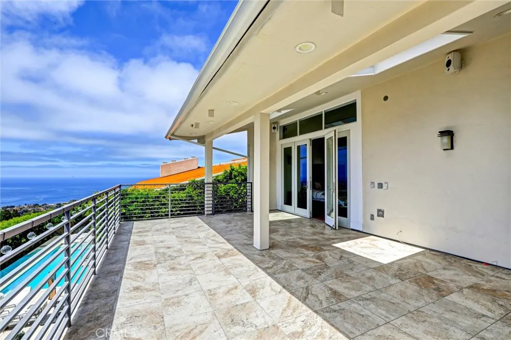 1384 Via Romero Palos Verdes Estates, CA 90274