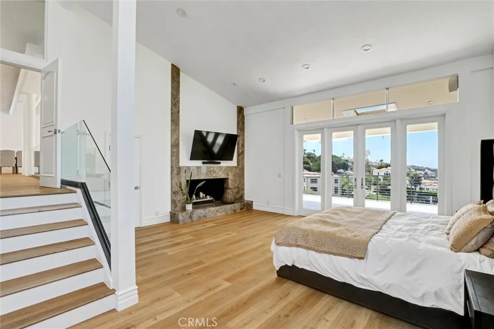 1384 Via Romero Palos Verdes Estates, CA 90274