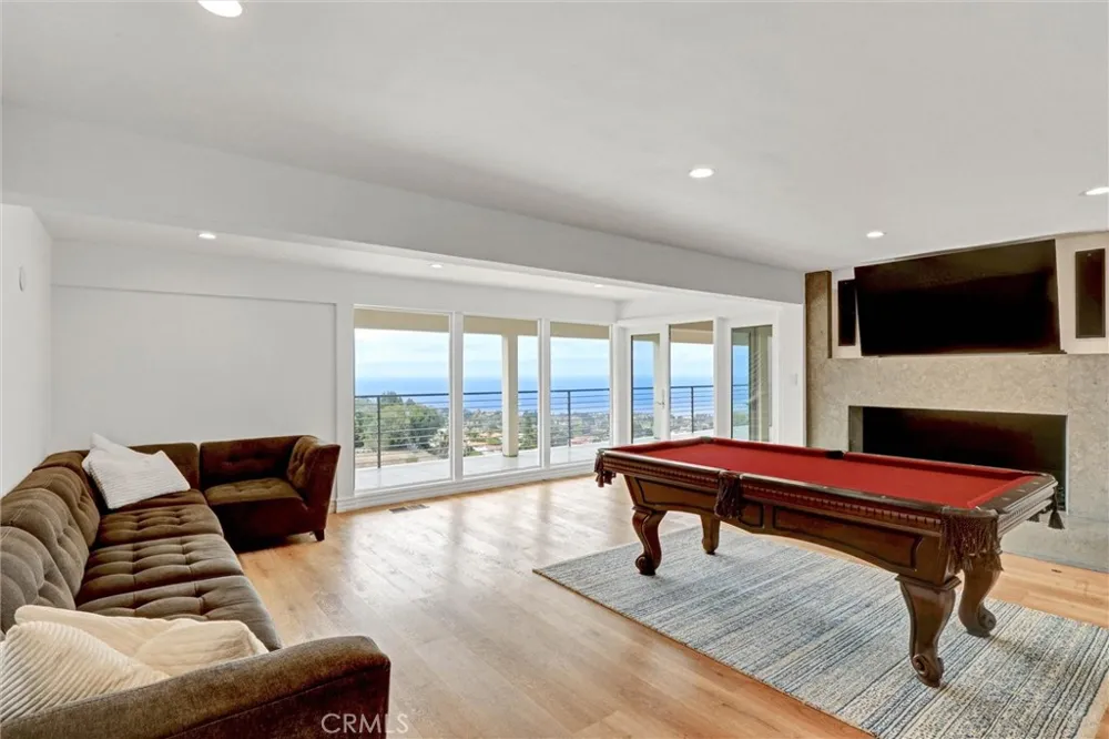 1384 Via Romero Palos Verdes Estates, CA 90274