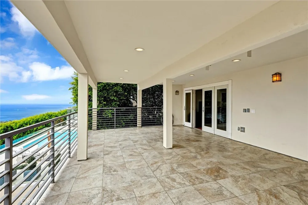 1384 Via Romero Palos Verdes Estates, CA 90274