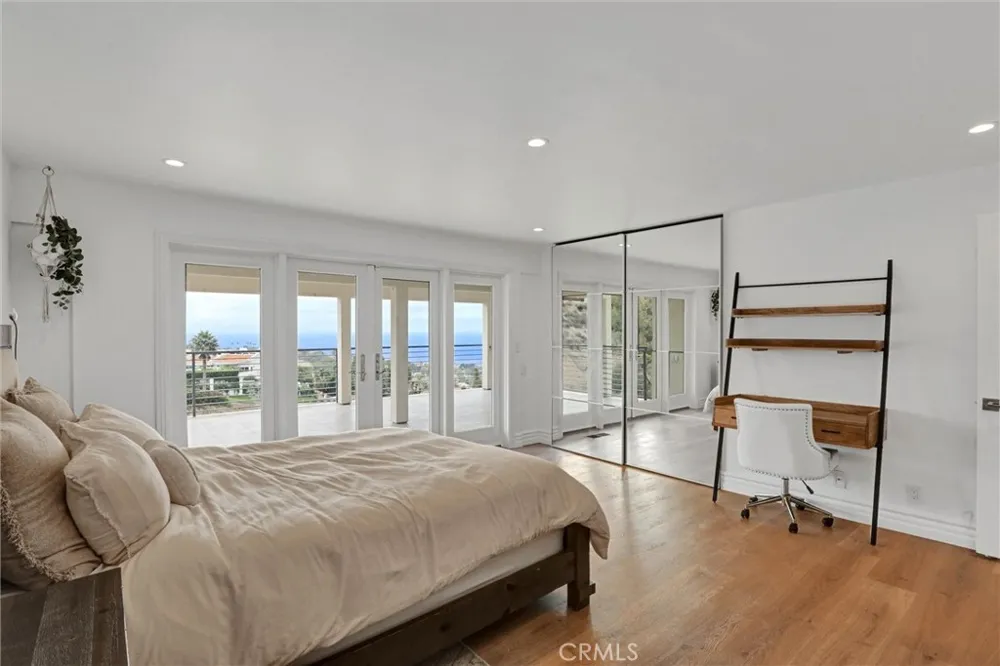 1384 Via Romero Palos Verdes Estates, CA 90274