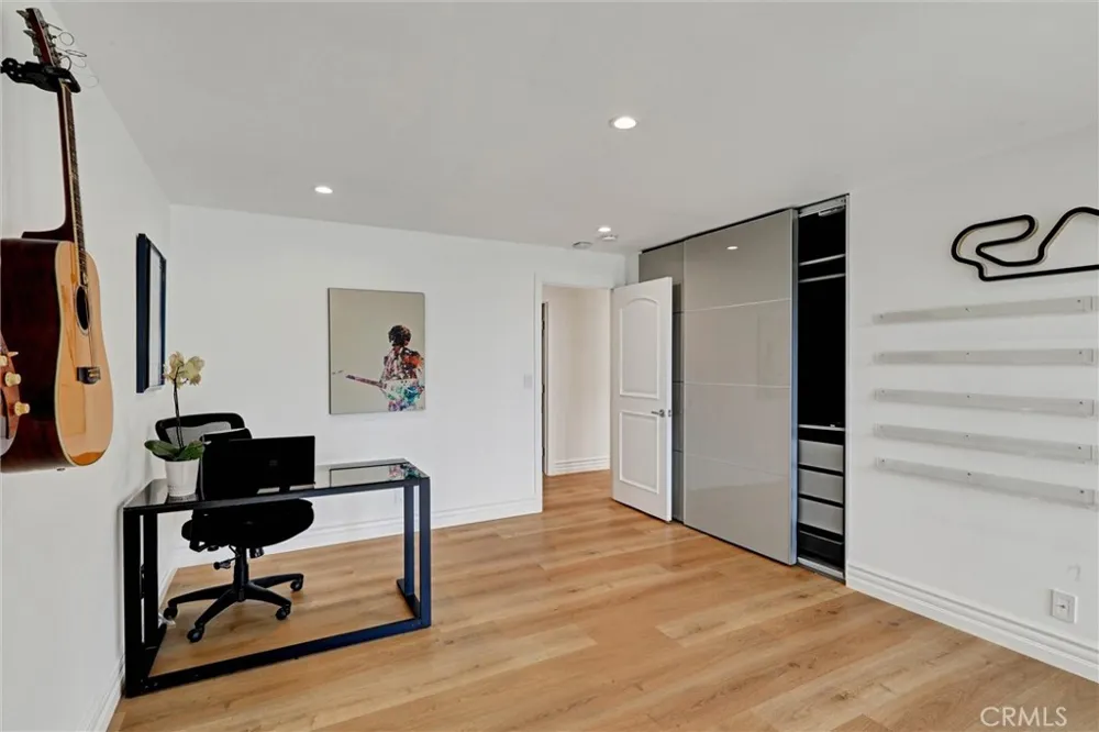 1384 Via Romero Palos Verdes Estates, CA 90274