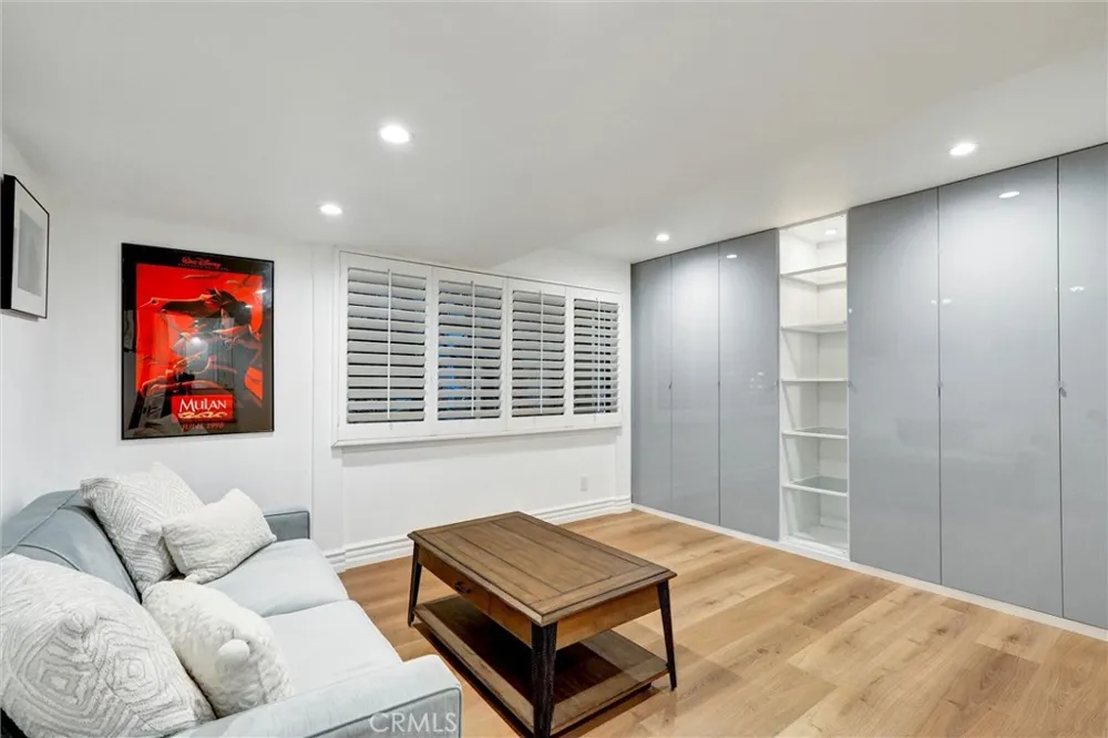 1384 Via Romero Palos Verdes Estates, CA 90274