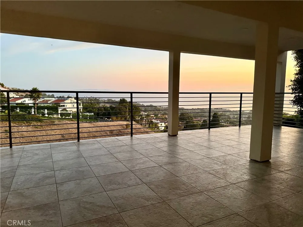 1384 Via Romero Palos Verdes Estates, CA 90274
